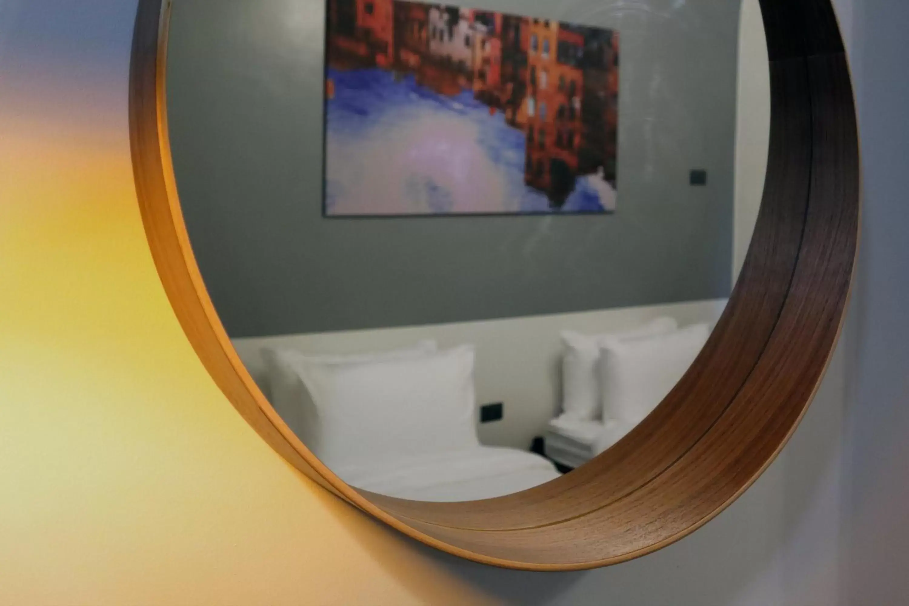 Decorative detail in mySTAY Hotel BGC North